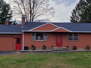 39 W Chippen Hill Rd, Burlington, CT 06013