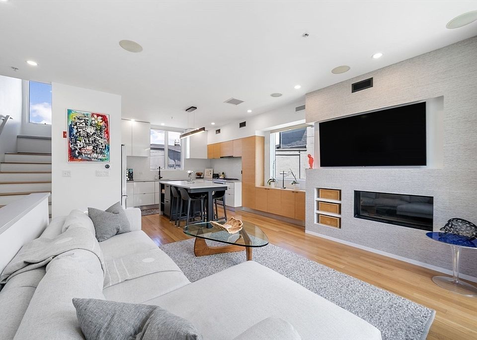 1st image of 3 Dorchester St #3J