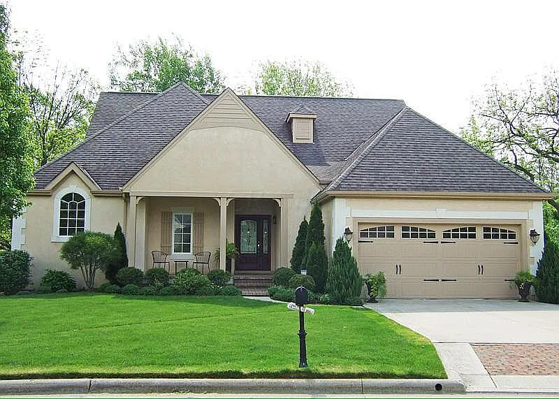 4431 Tavistock Cir photo 1