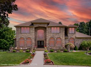 2646 Walmar Dr, Lansing, MI