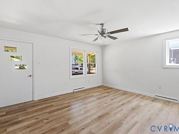 3rd image of 516 York Ave
