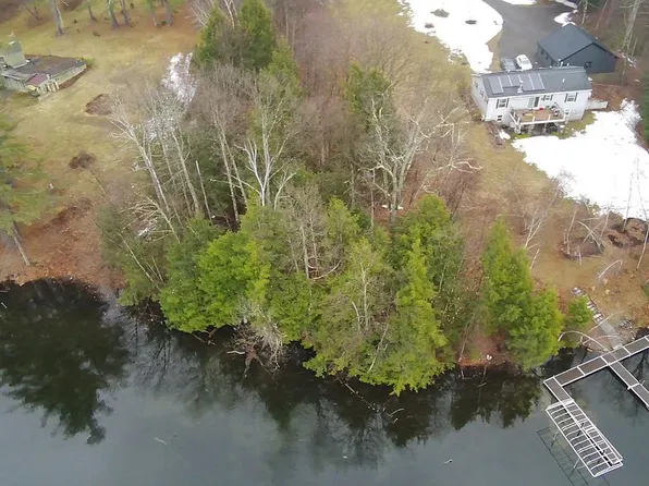 E Creek Dr, Castleton, VT 05735