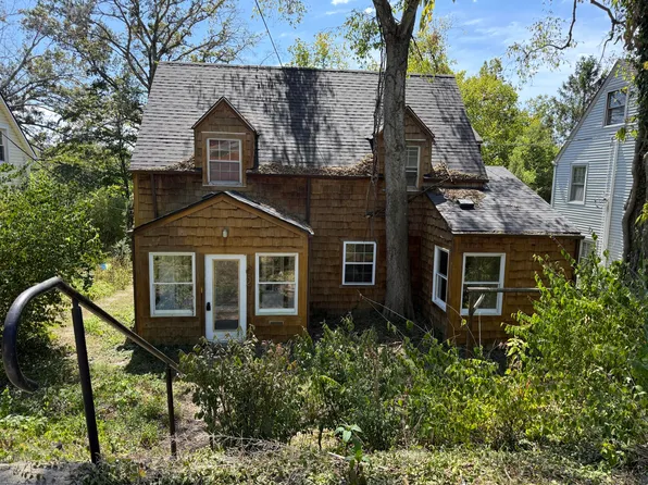 102 Crescent Dr, Berea, KY 40403