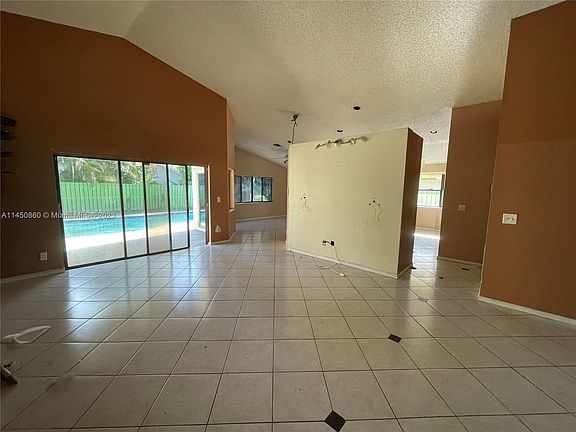 3rd image of 7350 NW 52nd Ct