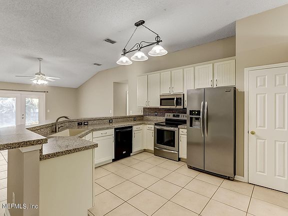 2nd image of 3007 HICKORY GLEN Drive