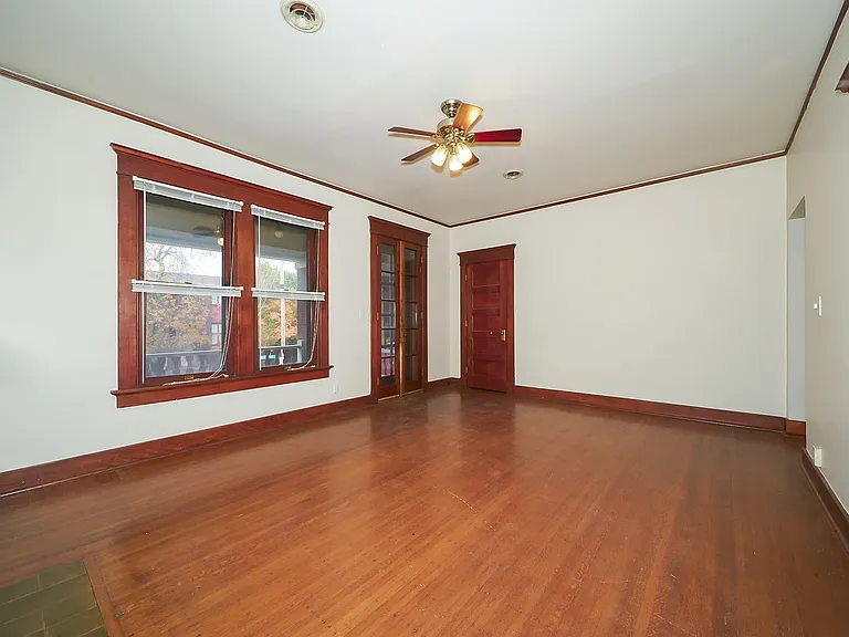The Bronx on Central - Luxury Living in Old World Setting — Photo 26