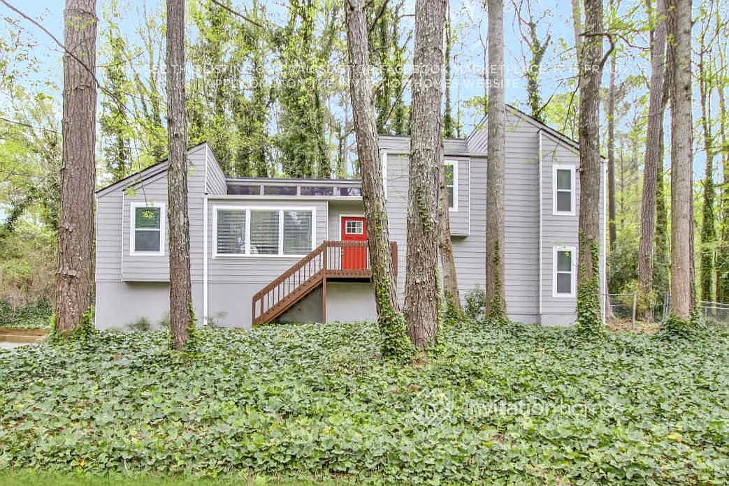 2980 Wayward Dr Marietta, GA 30066 — Photo 3