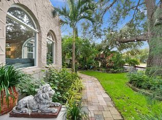 325 49th St N, Saint Petersburg, FL 33710