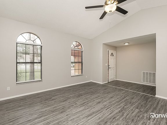 4th image of 7392 Flyway Dr