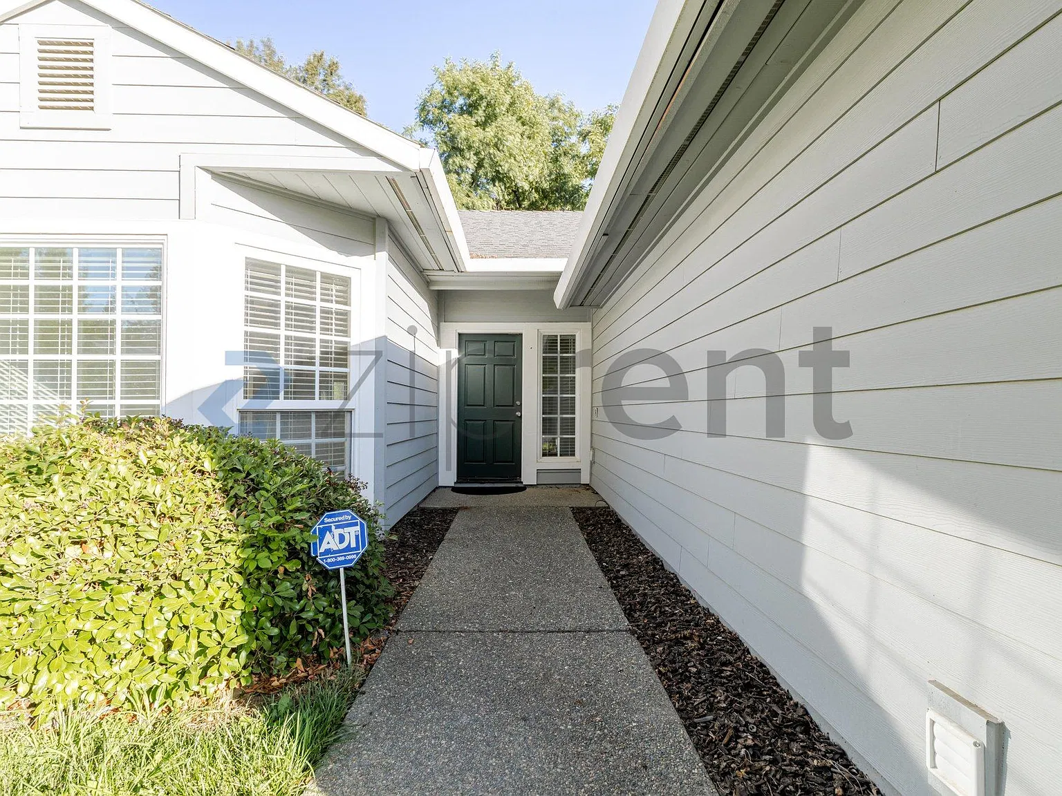 3 bed, 1500 sqft, $2,800 — Photo 4