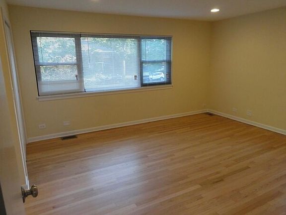 5th image of 356 Central Ave