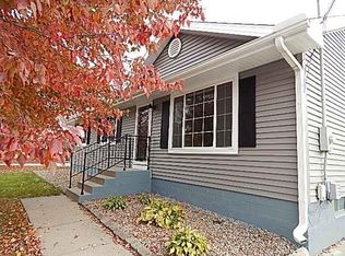 5705 NE 1st St, Des Moines, IA 50313