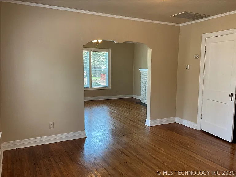 3003 E 3rd St — Photo 9