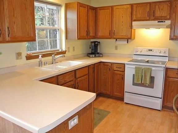 2nd image of 1244 Lake Park Dr