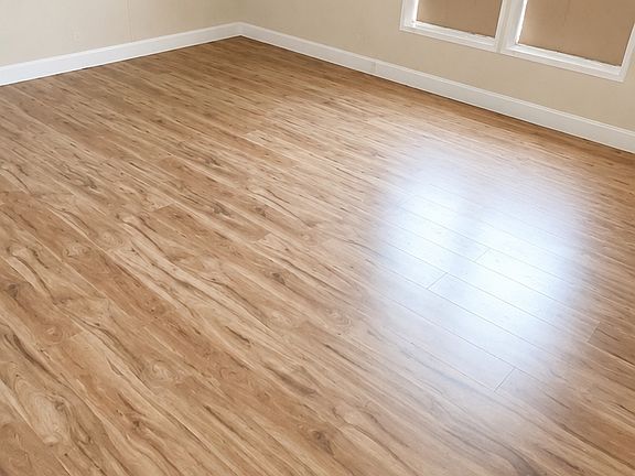 4th image of 4613 3rd Ave