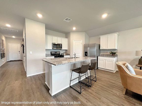 4th image of 12537 NW 140th St