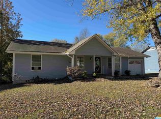 981 Glenn Chapel Rd, Gardendale, AL 35071