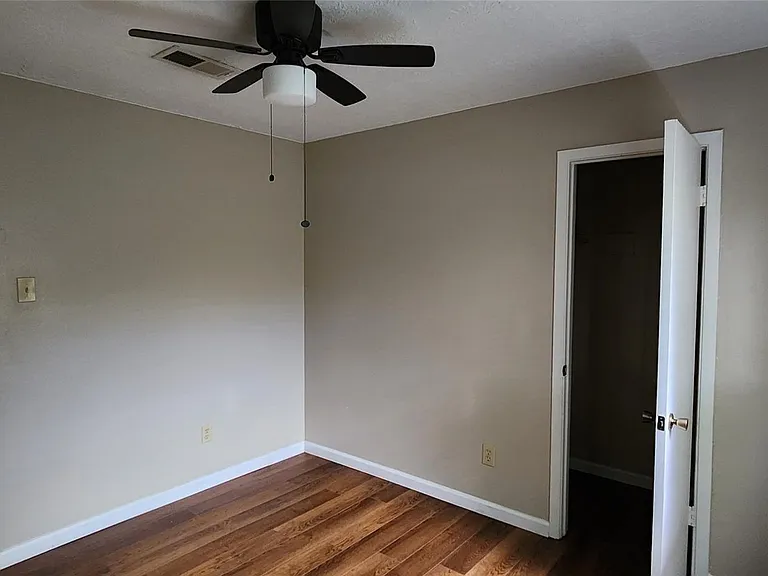 11011 Crenchrus Ct — Photo 6