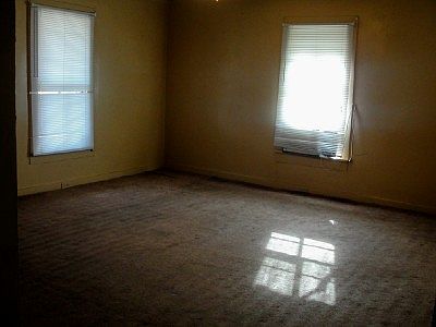 3rd image of 709 Slicer St
