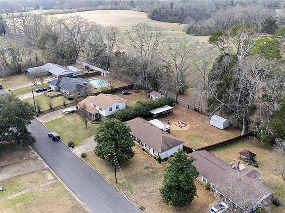 4th image of 206 Parkway Dr