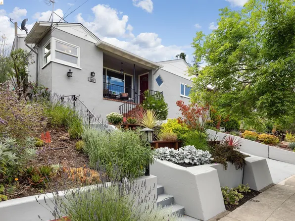 3056 Brookfield Ave, Oakland, CA 94605