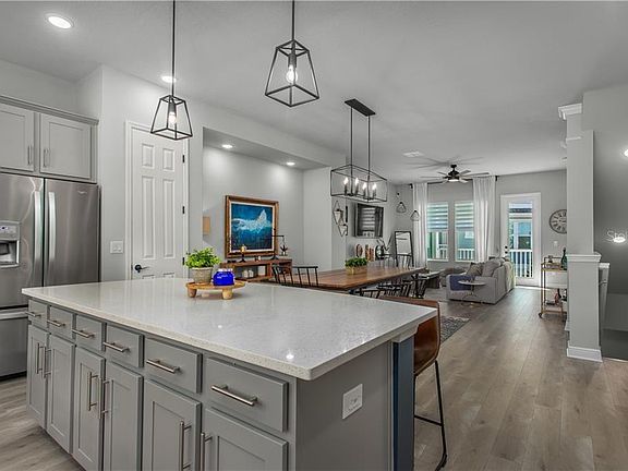 5th image of 9551 Cavendish Dr