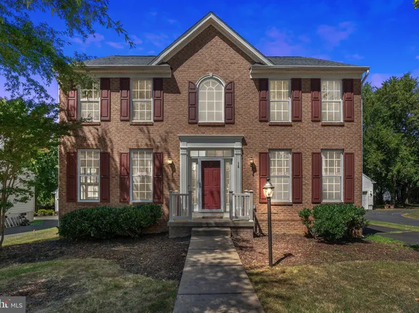 14 Cooper Run St, Lovettsville, VA 20180