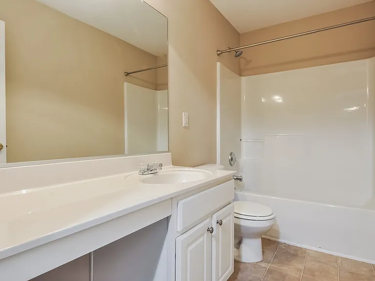 816 Stackhurst Way — Photo 16