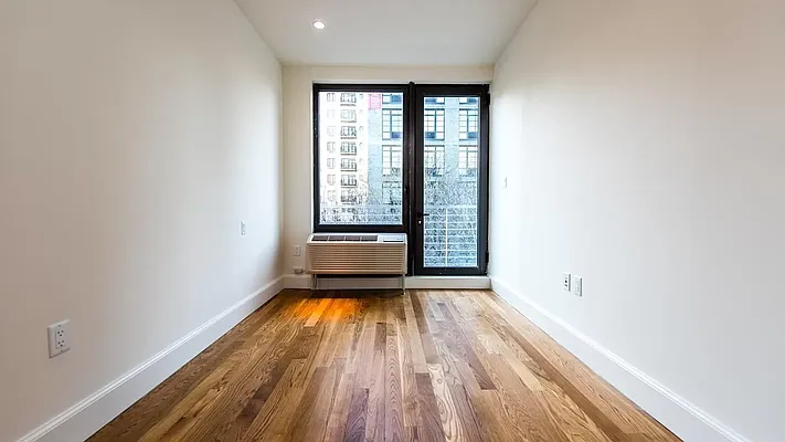 Rented by Nooklyn NYC LLC | media 11
