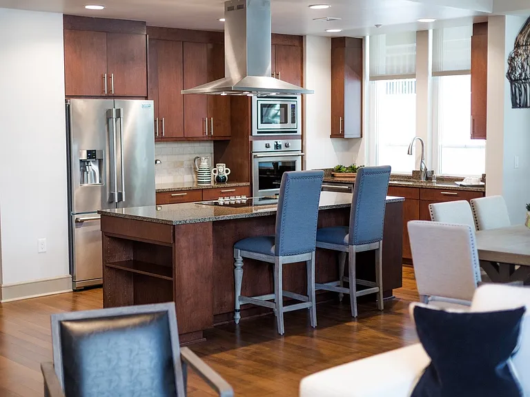 Wilshire Victoria Westwood Apartments — Photo 50