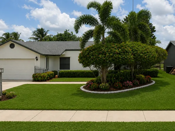8450 Winnipesaukee Way, Lake Worth, FL 33467