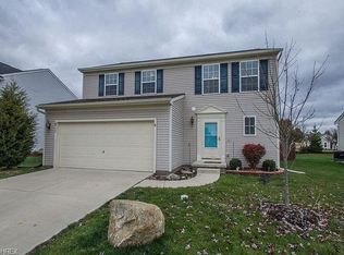 8711 Ashton Place Dr, North Ridgeville, OH 44039