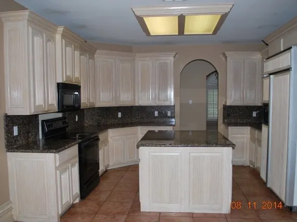 117 Fairlane Dr, Pleasant Grove, AL 35127