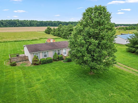 3rd image of 8285 W County Road 200 S