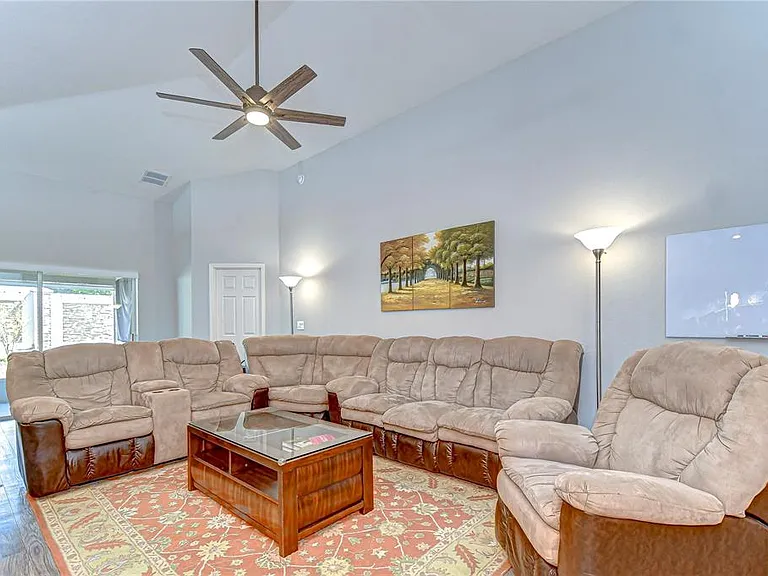 6731 Castle Green Pl — Photo 10