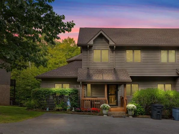 212 Aaron Smith Dr, Bridgeport, WV 26330