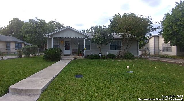 1st image of 627 Hoover Ave