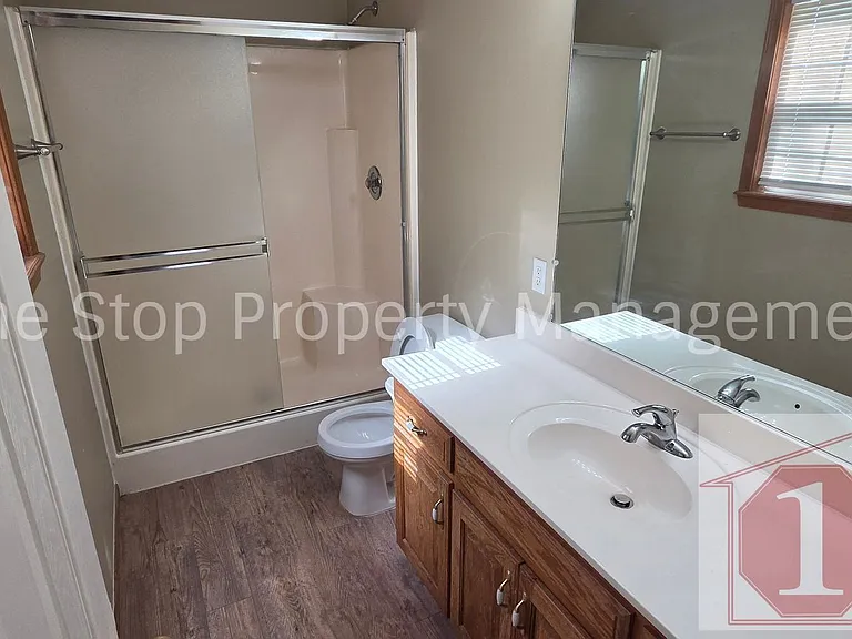 16002 Harold Dr — Photo 29