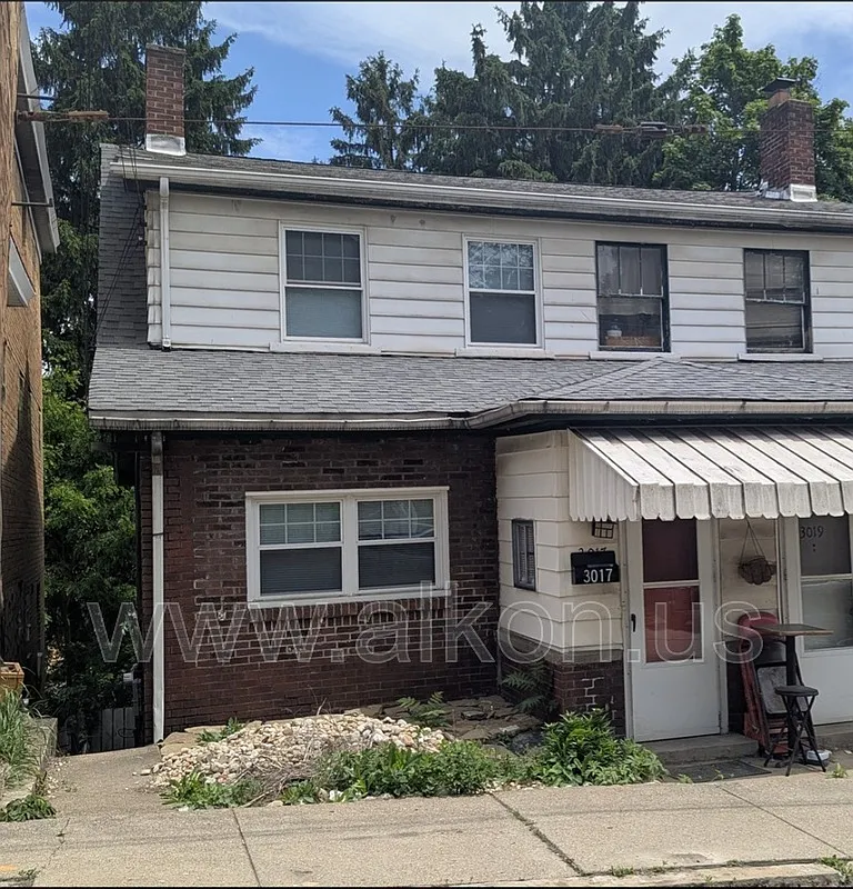 3017 Glendale Ave photo 1