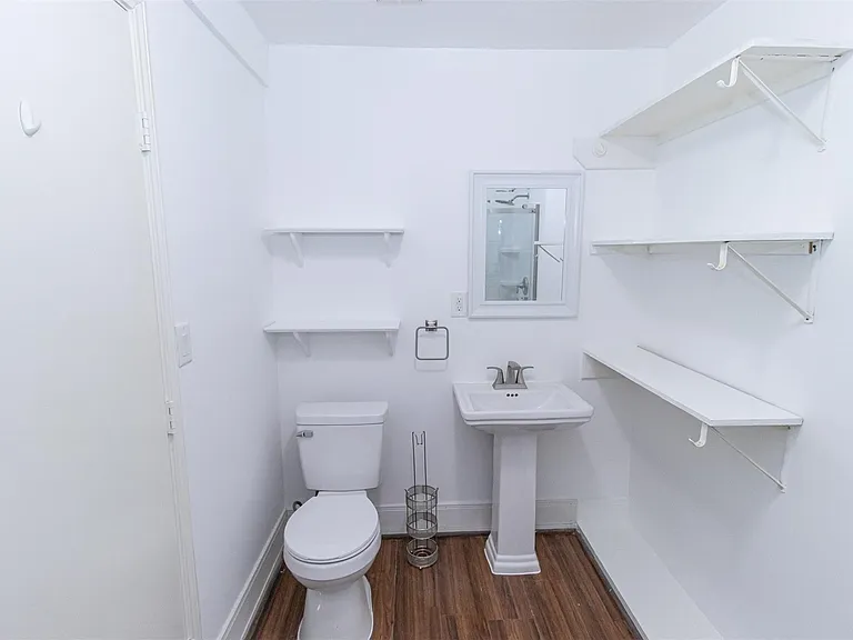 1510 Walton St — Photo 26