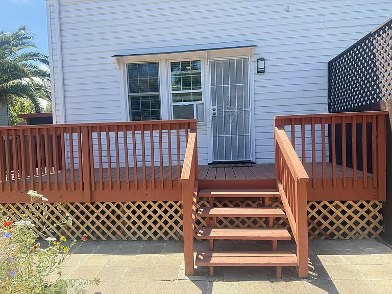 126 Calhoun St — Photo 7