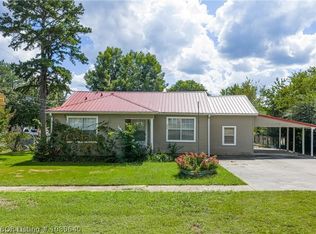 890 E 5th St, Booneville, AR 72927