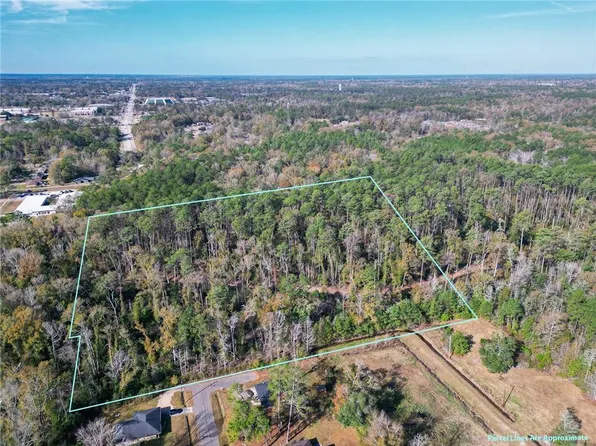 300 Caroline Dr, Hammond, LA 70401