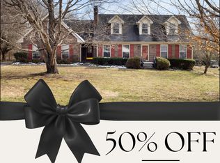 908 Hunter Ln, Clarksville, TN 37043