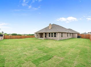 614 Sophia St, Midlothian, TX 76065