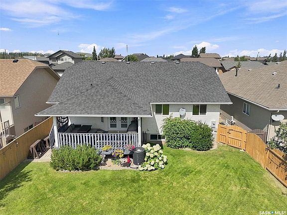 3rd image of 211 Crenshaw WAY