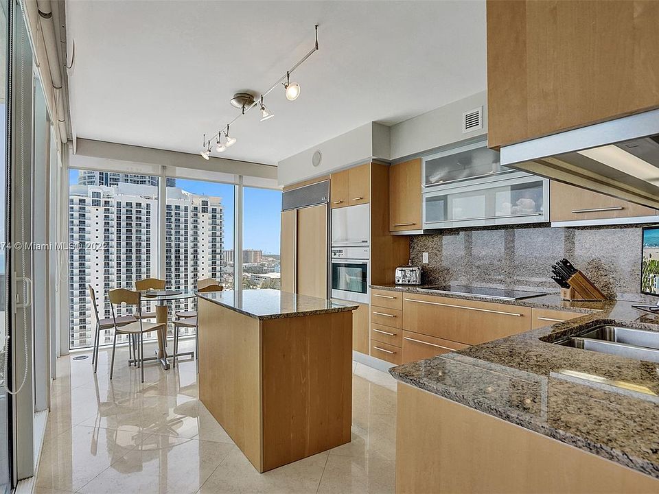 1901 Collins Ave Miami Beach FL A Deep Dive