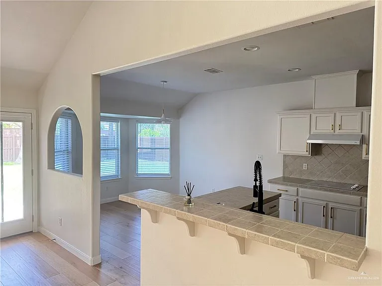 3304 Santa Olivia St — Photo 4