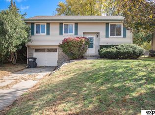 6505 S 50th St, Omaha, NE 68117