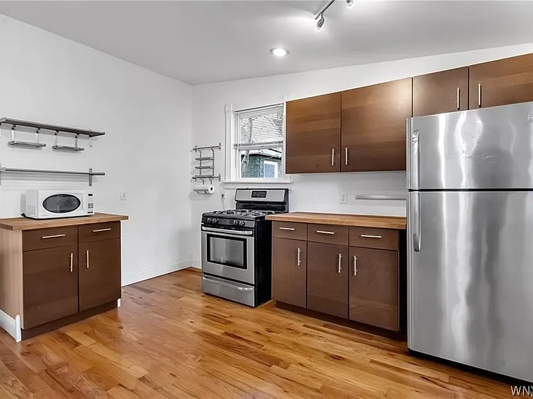 575 Auburn Ave — Photo 6